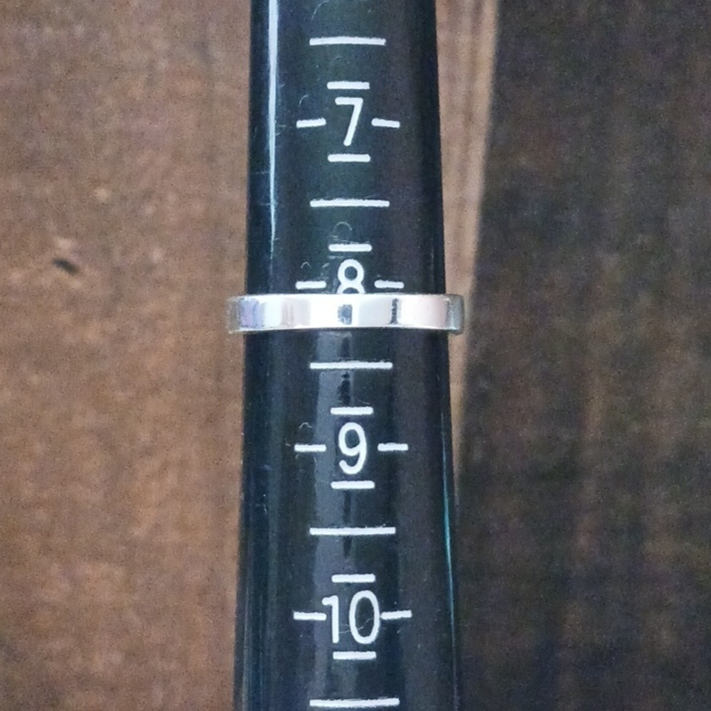 Rhinestone Silver Ring - Picture 11 of 11